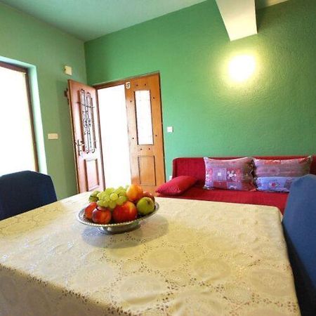 Apartman Dorcic Малинска Екстериор снимка