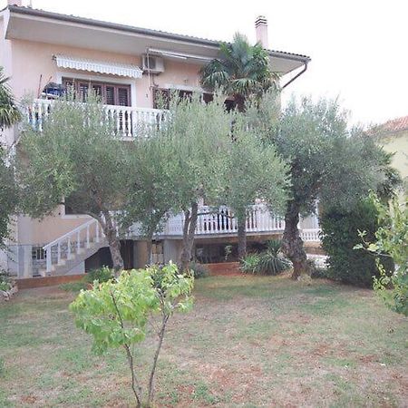 Apartman Dorcic Малинска Екстериор снимка