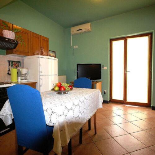 Apartman Dorcic Малинска Екстериор снимка